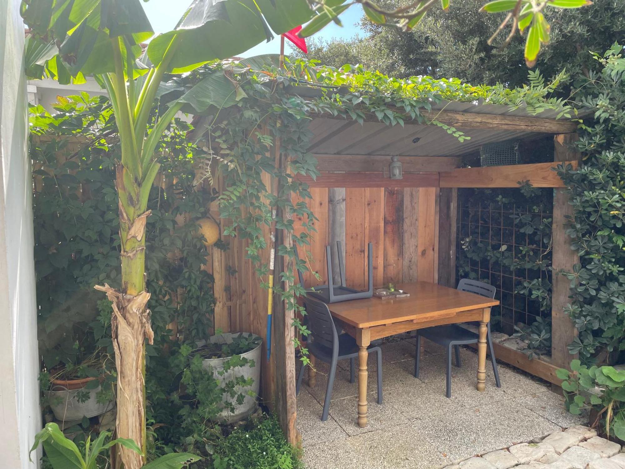 Maison Independante Avec Jardin, Tres Calme, Centre Ville La Rochelle Ла-Рошель Екстер'єр фото